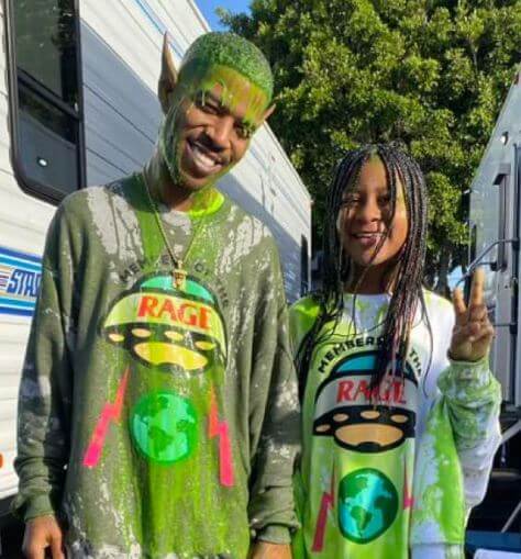 Vada Wamwene Mescudi with her father Kid Cudi in 2022.